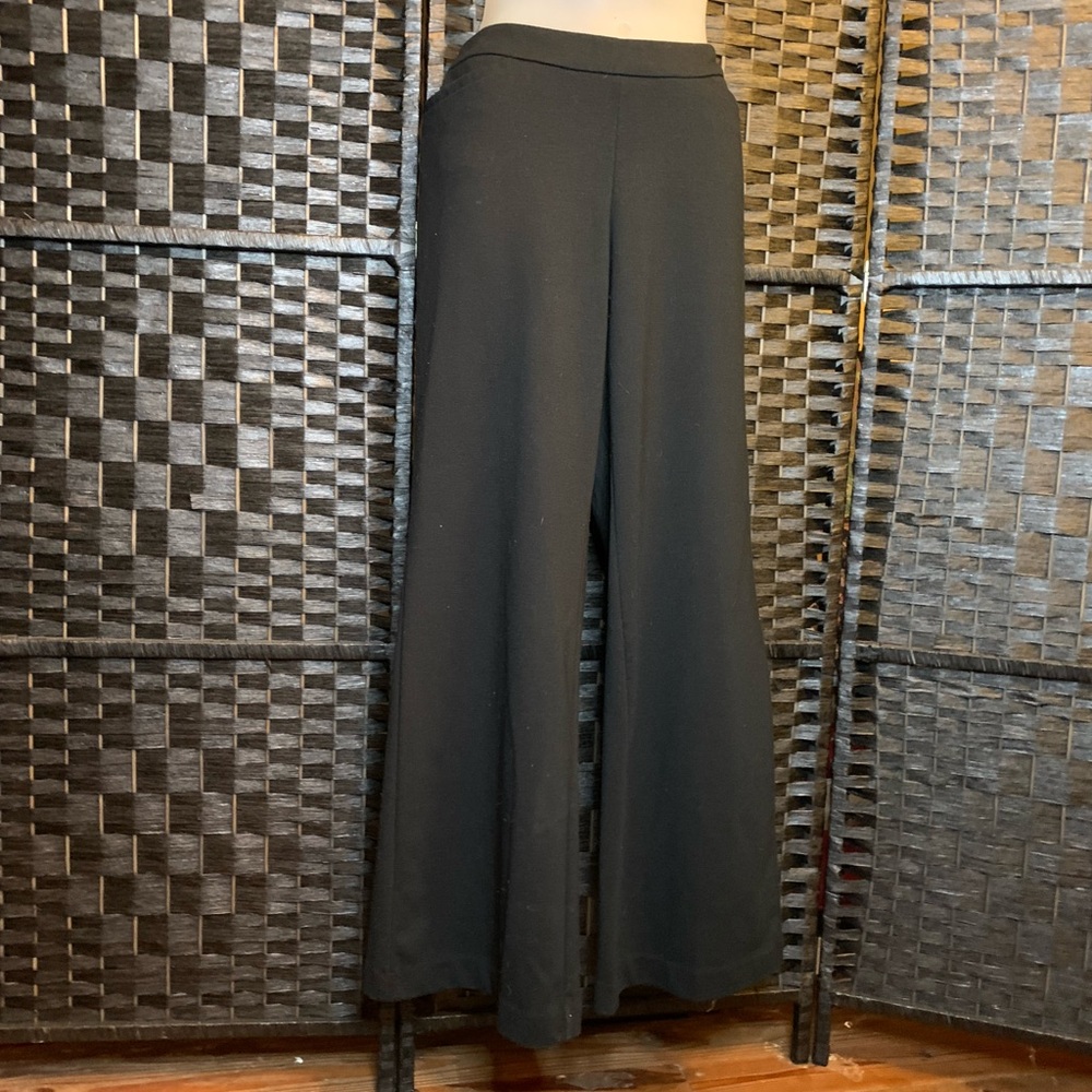Petite, Medium, NYC stretch black knit wide-leg slacks with pockets